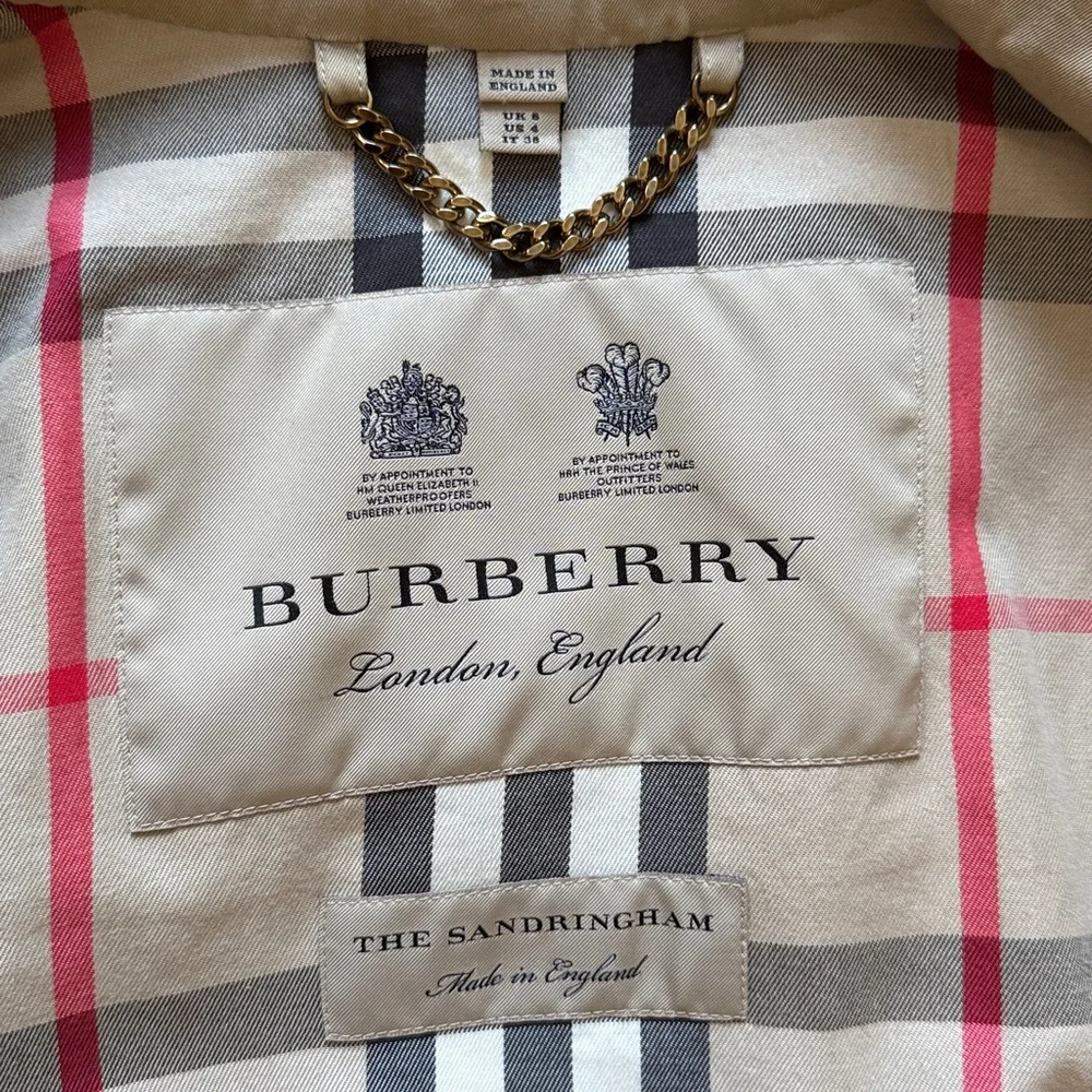 Burberry The Sandringham Trench Coat in Camel - Picture 6 of 10